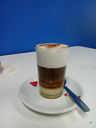 Cafetería La Rambla - foto 1
