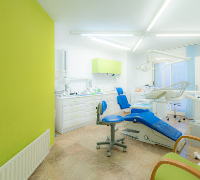 Clínica Dental María Jiménez - foto 1