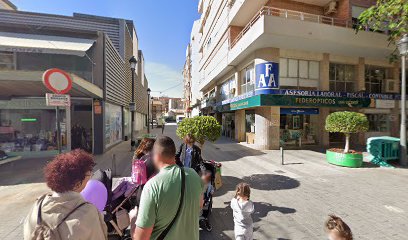 CLINICA PODOLÓGICA MANUEL ANGUITA - foto 1
