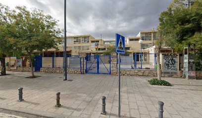 Colegio Reyes Católicos - foto 1