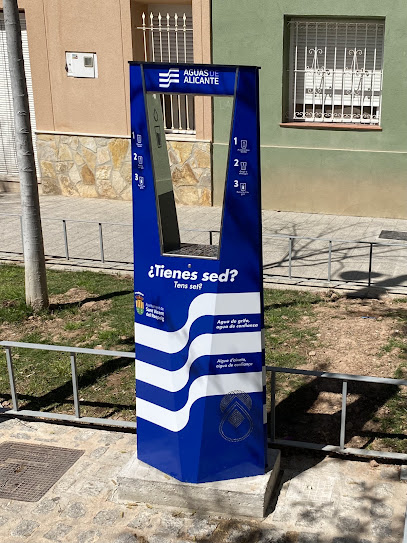 Fuente de agua potable - foto 1