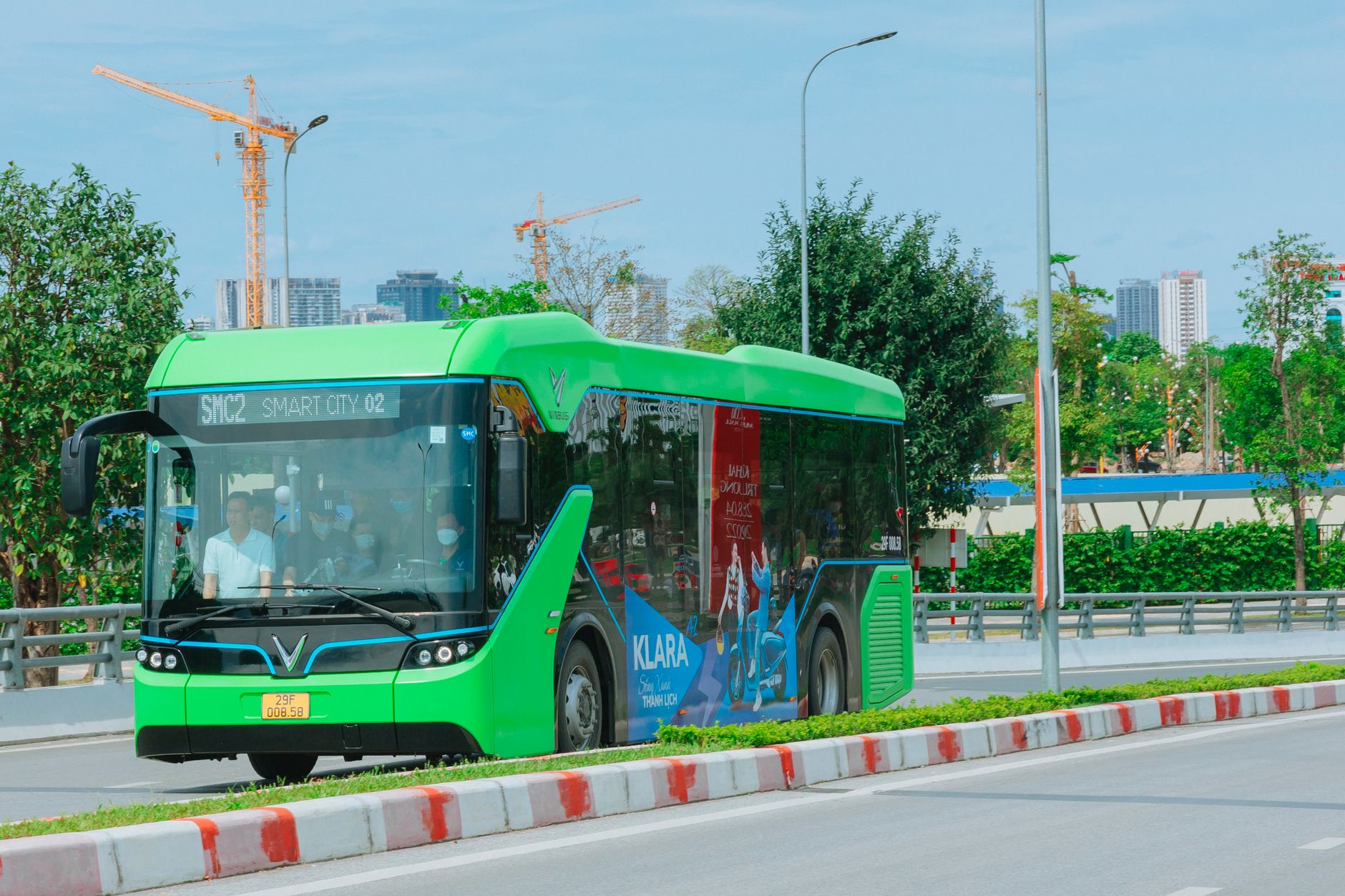 Autobús ecológico con bajas emisiones