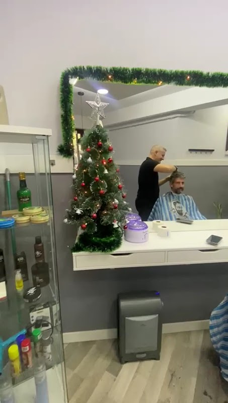 Alessio Cavallaro Peluquería de Caballeros - foto 2