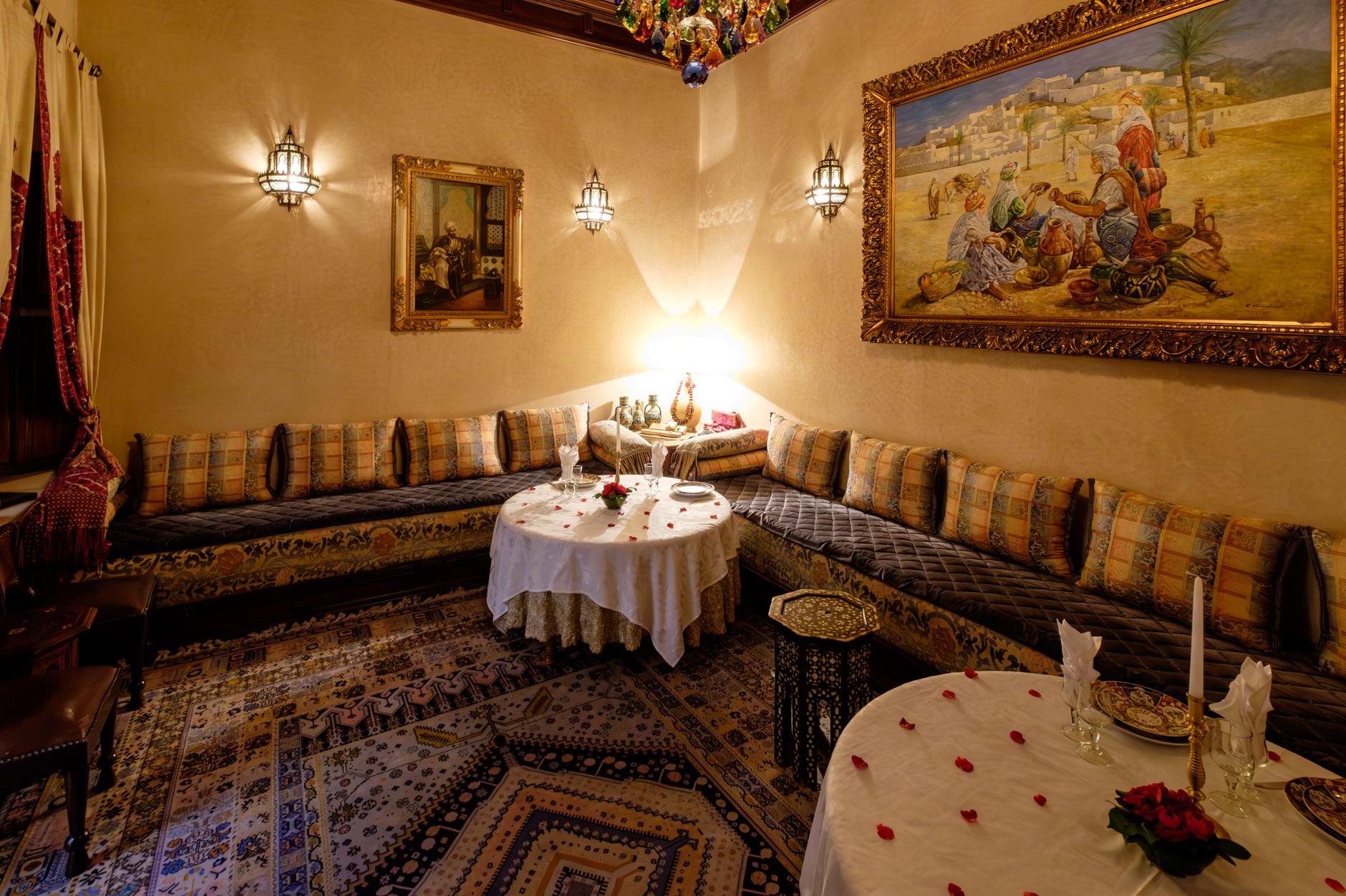 Interior del restaurante Arrayán en San Vicente del Raspeig