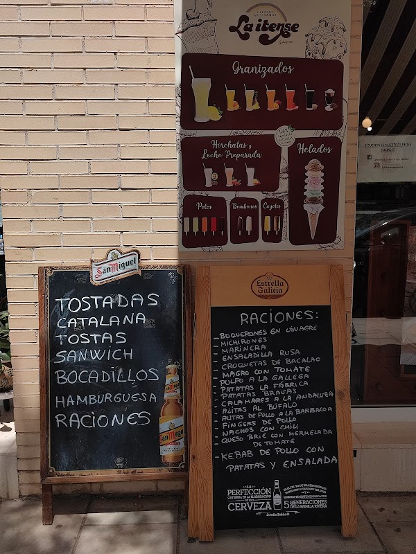 Café Bar La Fábrica - foto 2