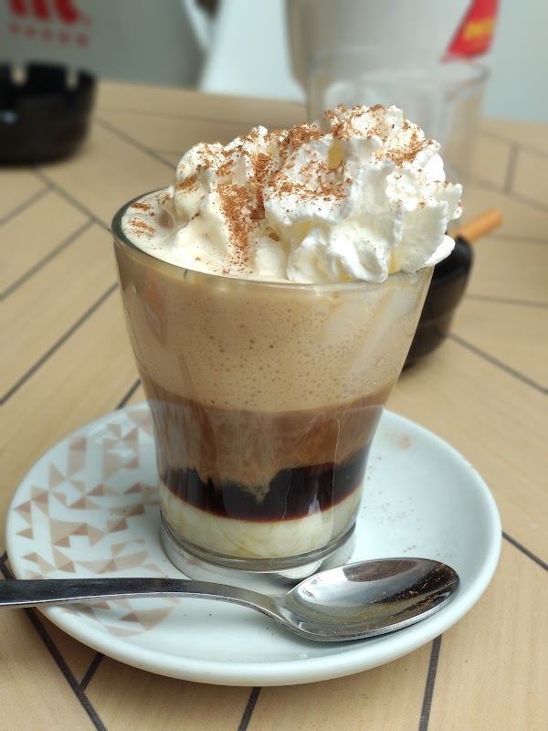 Cafetería Per Sempre - foto 2