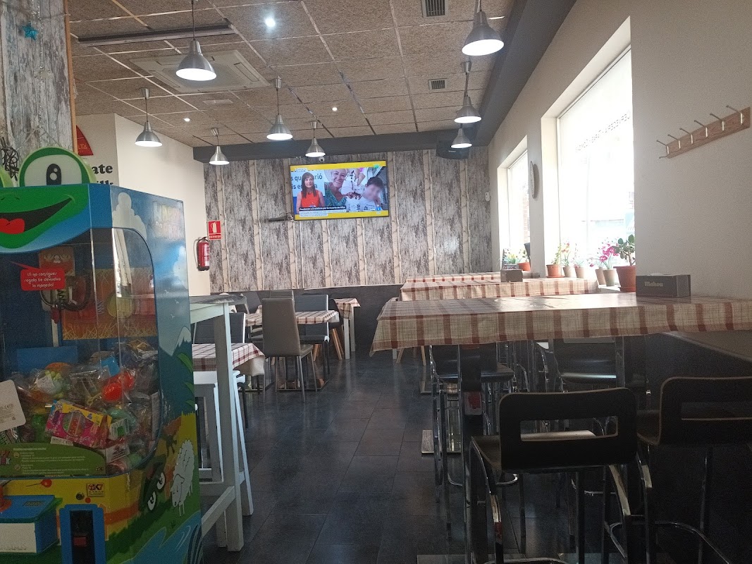 Cafetería Per Sempre - foto 3