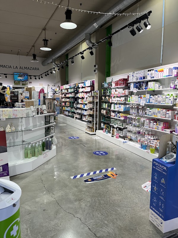 Farmacia La Almazara - foto 2