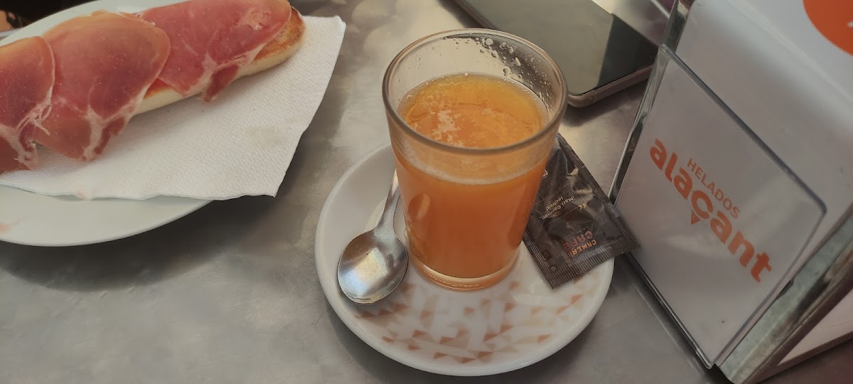 Heladería La Golosa Cafetería - foto 3
