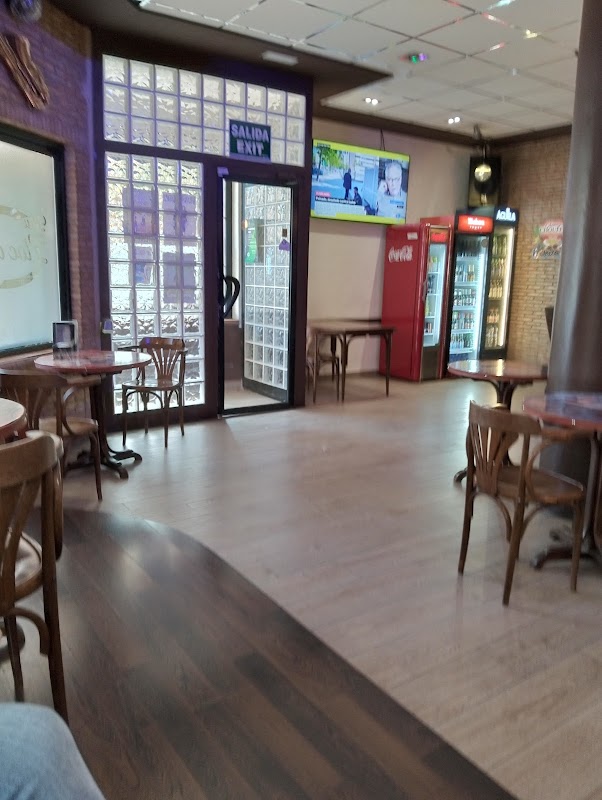Nou Lloc de Joc Cafe Lounge - foto 1