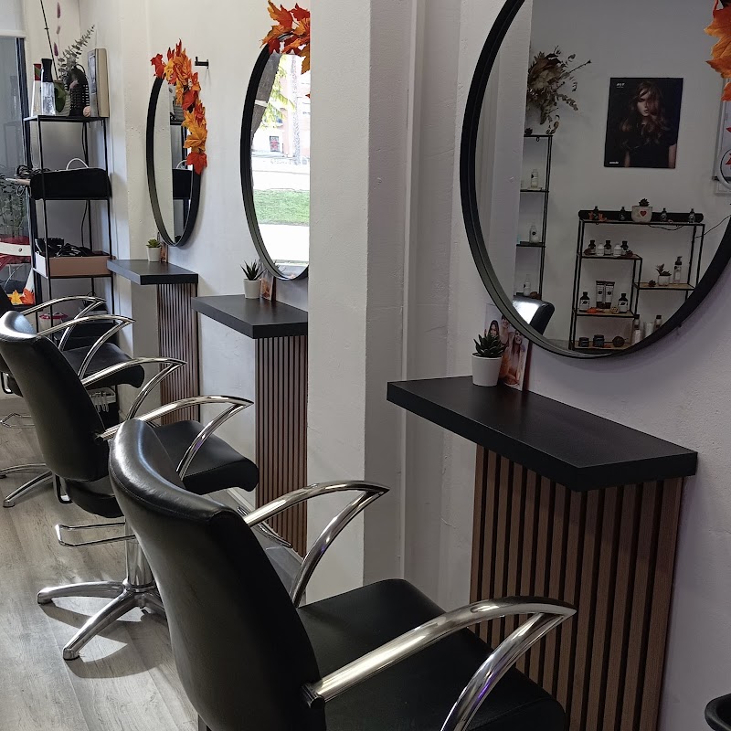 STUDIO 79 Hair Design - foto 2