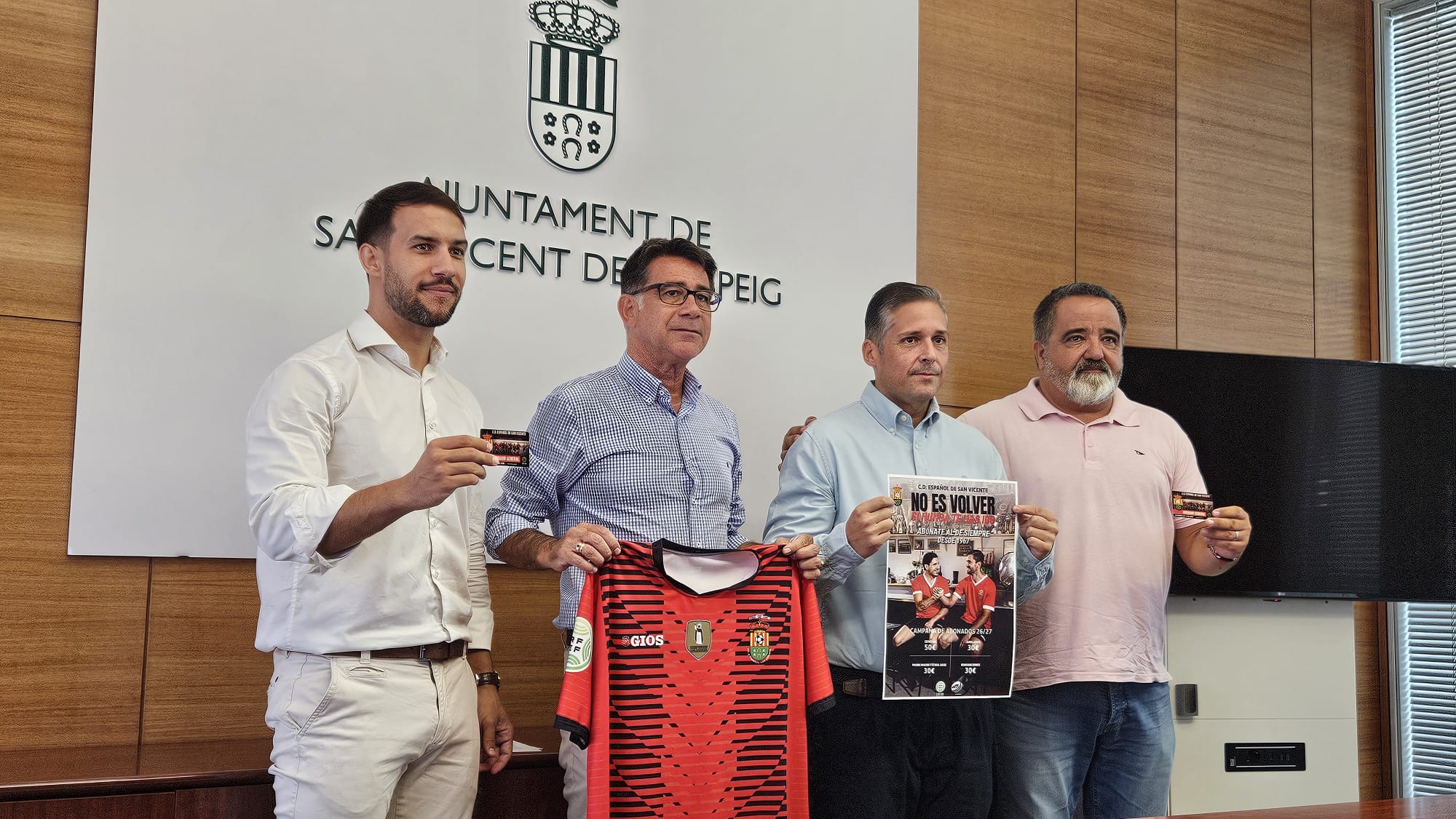 El CD Español abre la campaña de abonos con un llamamiento a llenar las gradas en 2026/27