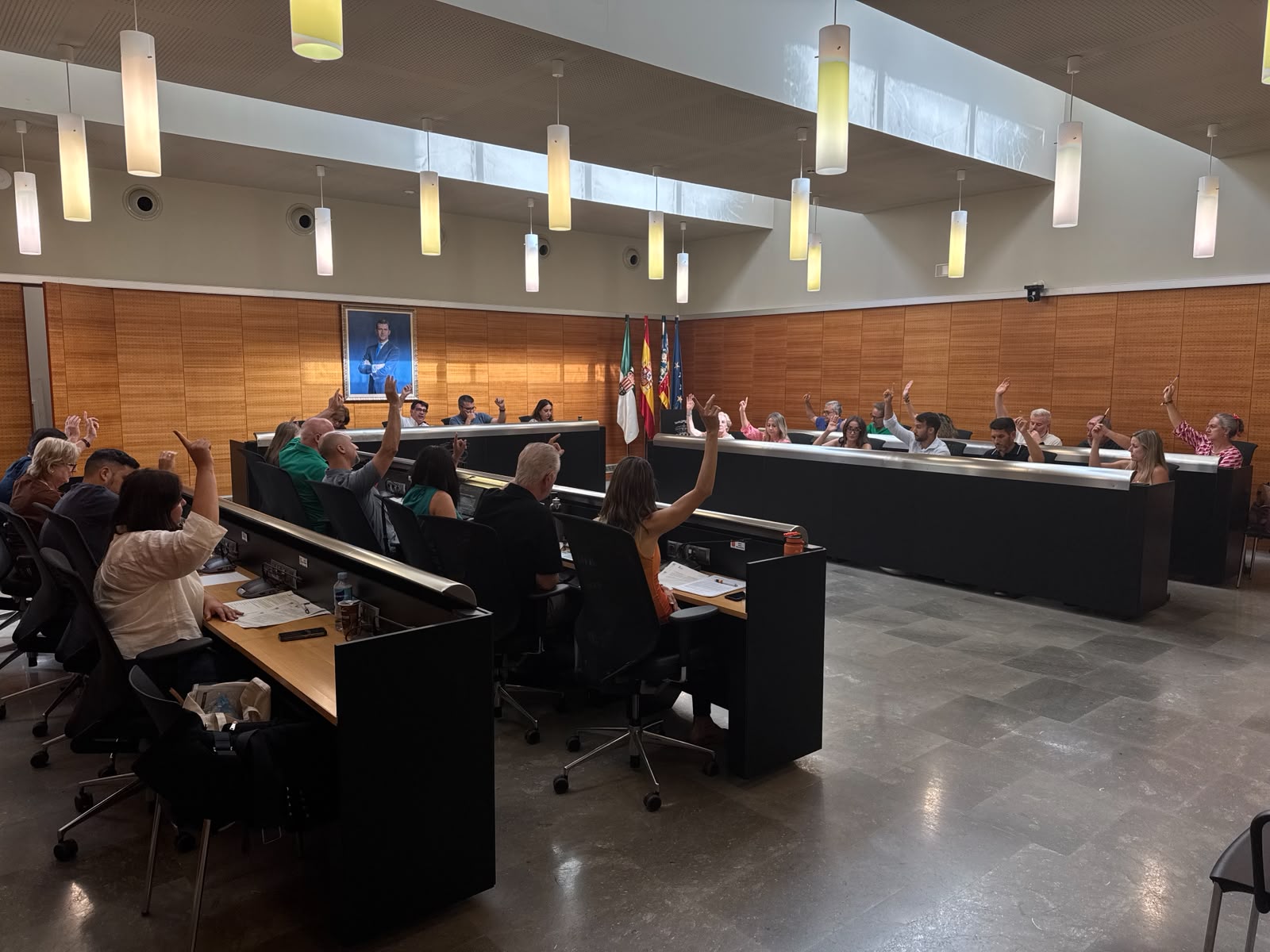 San Vicente reclama un millón de euros por el deterioro del Complejo Deportivo Sur