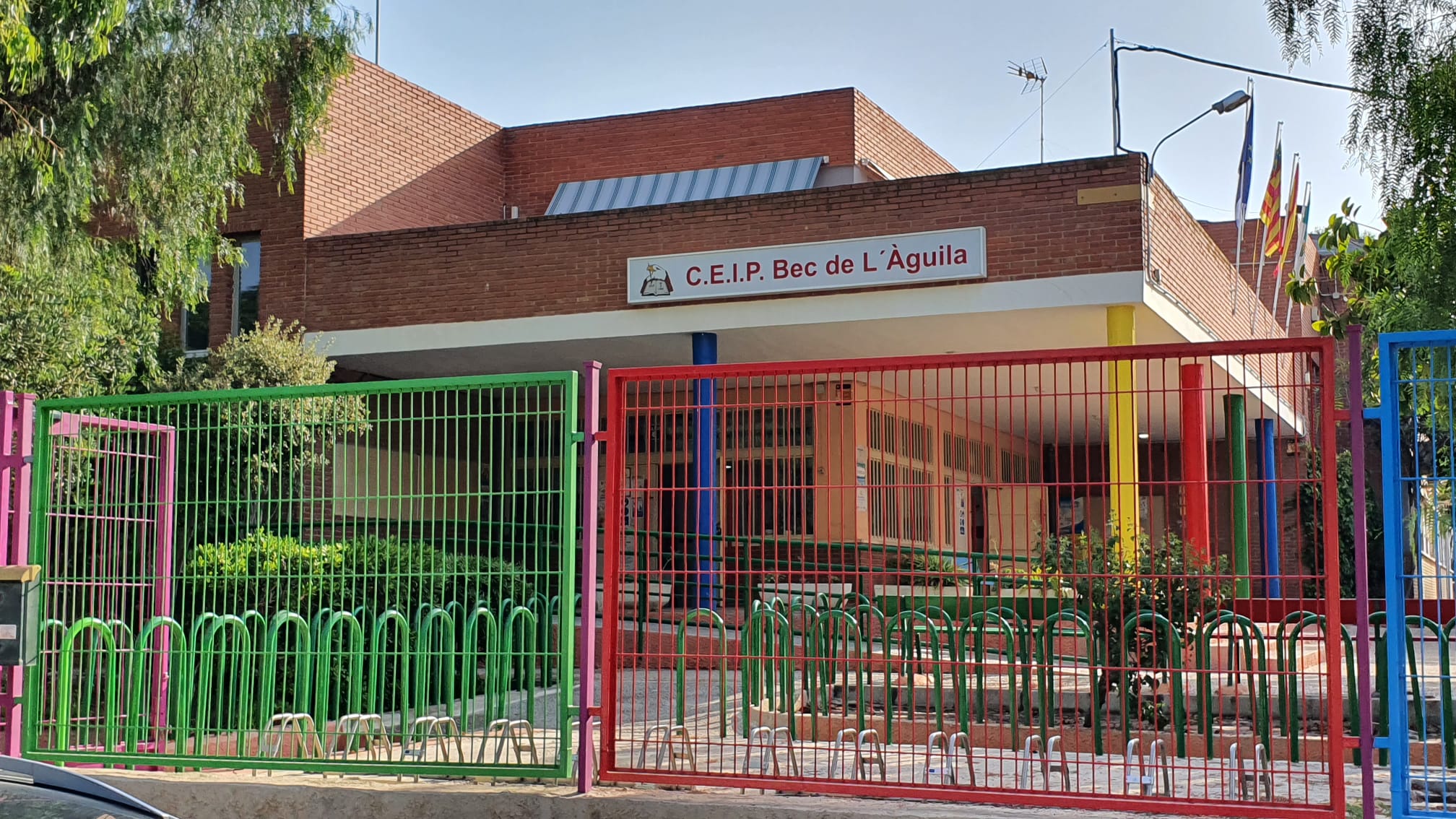 San Vicente revisa la climatización de sus 12 colegios en busca de soluciones viables