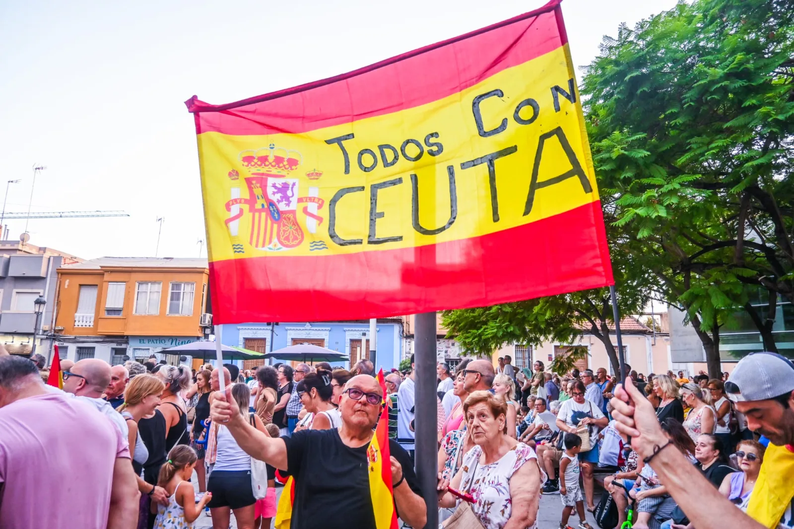 Concentración en San Vicente del Raspeig en apoyo a Ceuta