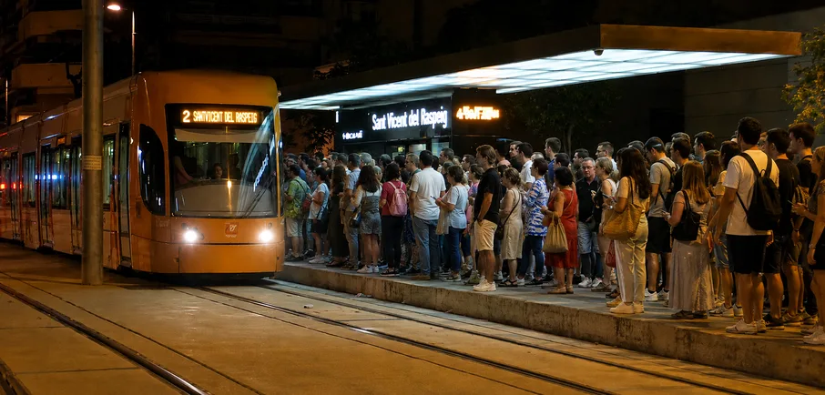 El Tramnochador mueve 137.633 viajeros este verano en Alicante